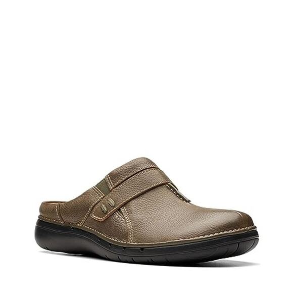 NWT Clarks Unisex Un Loop Ease Sneaker, Dark Olive-Size 6.5 US Women - Picture 1 of 4